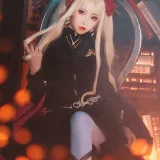 面饼仙儿《艾蕾三破》主题写真：10张全套美图