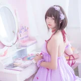蜜汁猫裘《加藤惠睡衣》主题写真：14张全套美图