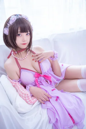蜜汁猫裘《加藤惠睡衣》主题写真：14张全套美图
