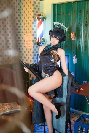 小和甜酒《妃咲》主题写真：195张全套美图，含1个视频
