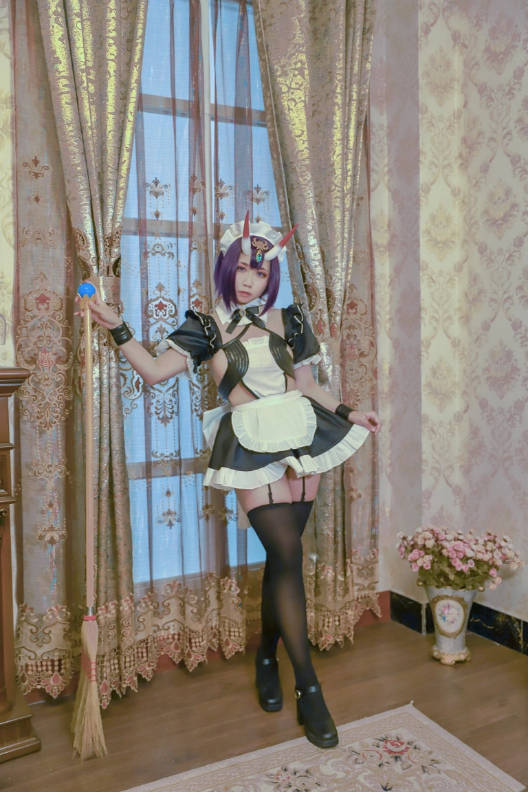 贞子蜜桃《酒吞童子 女仆》主题写真：20张全套美图