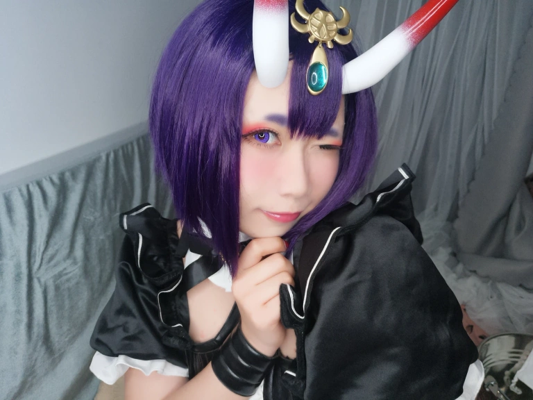 贞子蜜桃《酒吞童子 女仆》主题写真：20张全套美图