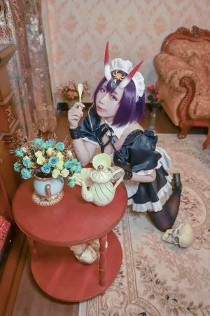 贞子蜜桃《酒吞童子 女仆》主题写真：20张全套美图