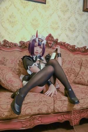 贞子蜜桃《酒吞童子 女仆》主题写真：20张全套美图