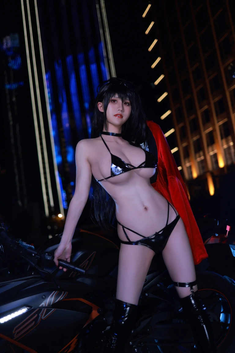 桜满三时《大凤 恋慕伴侣》主题写真：20张全套美图