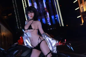 桜满三时《大凤 恋慕伴侣》主题写真：20张全套美图