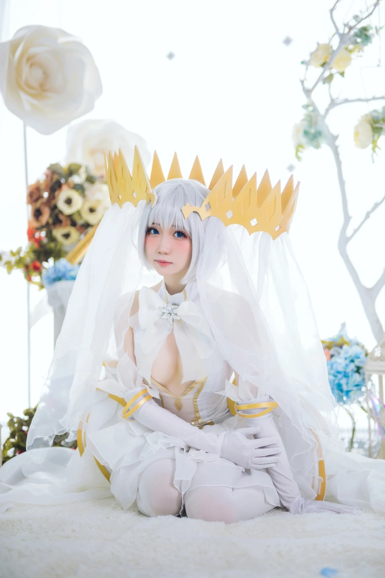焖焖碳《鸢一折纸灵衣》主题写真：20张全套美图