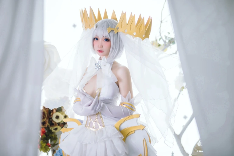 焖焖碳《鸢一折纸灵衣》主题写真：20张全套美图