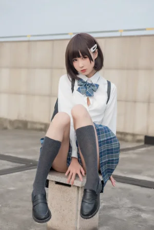 西园寺南歌《少女裙底》主题写真：22张全套美图