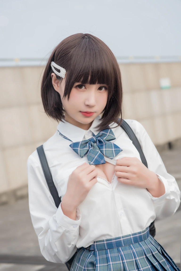 西园寺南歌《少女裙底》主题写真：22张全套美图