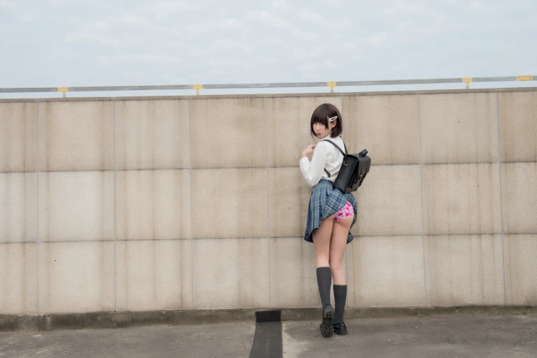 西园寺南歌《少女裙底》主题写真：22张全套美图