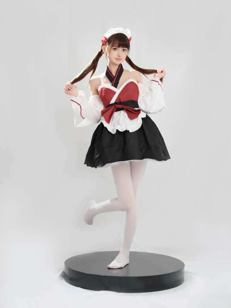 河豚抚子《红衣小女仆》主题写真：25张全套美图