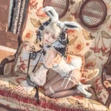 狐玖玖《碧蓝航线 可畏 白兔女郎》主题写真：25张全套美图