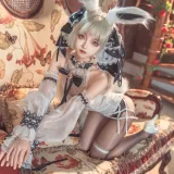 狐玖玖《碧蓝航线 可畏 白兔女郎》主题写真：25张全套美图