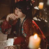 凛子酱《抚绸衣庄》主题写真：26张全套美图