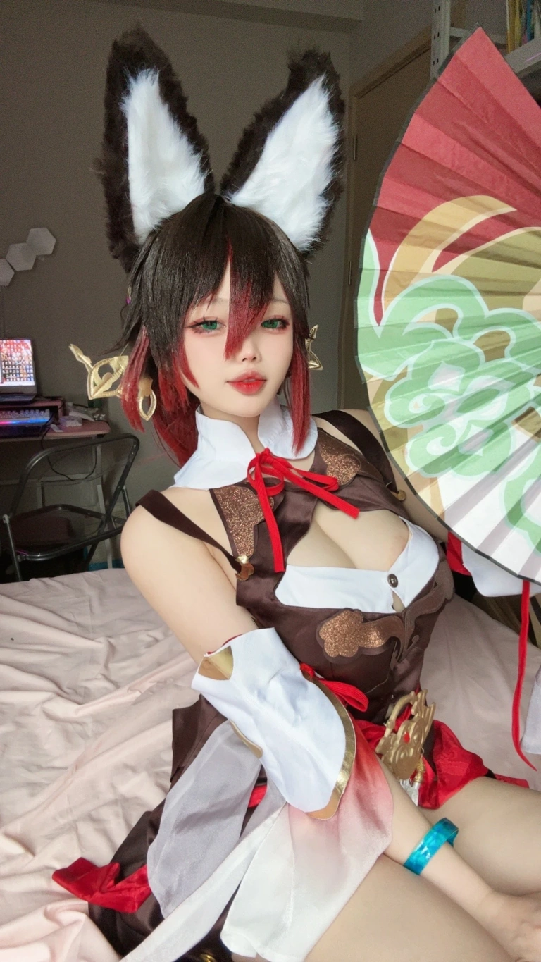 小瑶幺幺《停云 自拍版》主题写真：28张全套美图