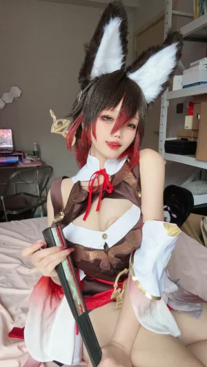 小瑶幺幺《停云 自拍版》主题写真：28张全套美图