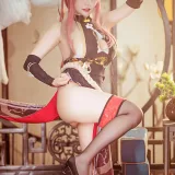 是一只熊仔《布莱默顿 功夫少女》主题写真：30张全套美图