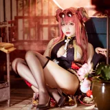是一只熊仔《布莱默顿 功夫少女》主题写真：30张全套美图