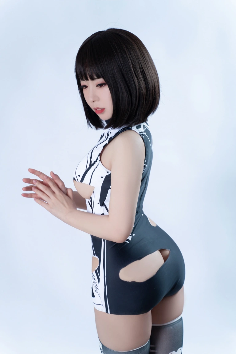 虎森森《战损死库水》主题写真：30张全套美图
