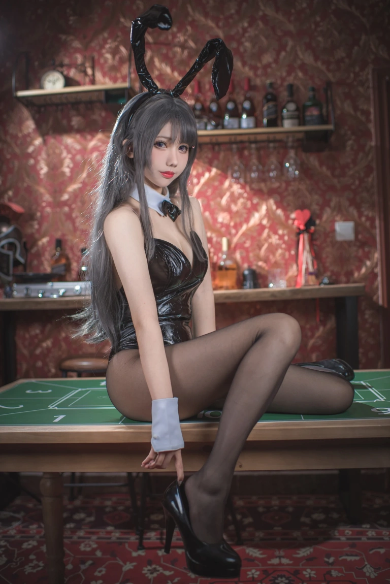 仙女月《樱岛麻衣兔女郎》主题写真：33张全套美图