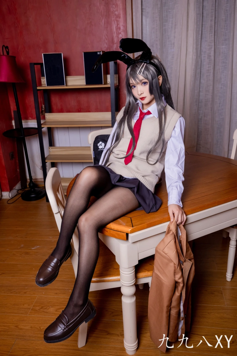 九九八《麻衣学姐》主题写真：46张全套美图