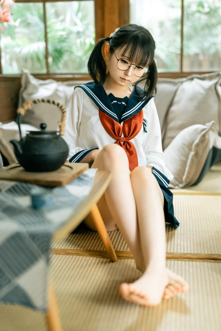 幼水铃衣《居家双马尾合集》主题写真：80张全套美图，含1个视频