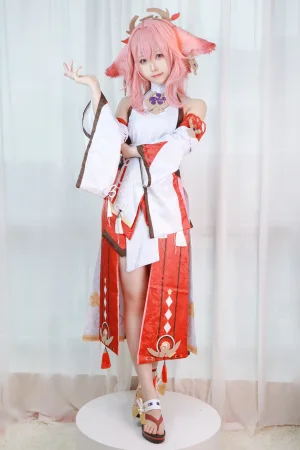 朝霧愛《Yae Miko 八重神子》主题写真：35张全套美图