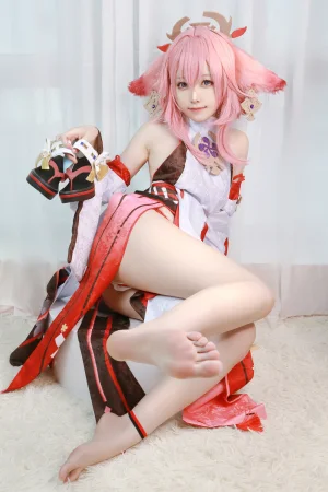 朝霧愛《Yae Miko 八重神子》主题写真：35张全套美图