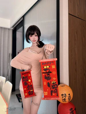麻薯好吃《岁末情书》主题写真：105张全套美图，含1个视频