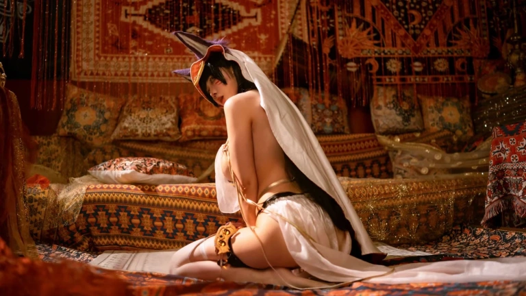 上杉绘黎落《碧蓝航线 武藏同人舞娘》主题写真：18张全套美图