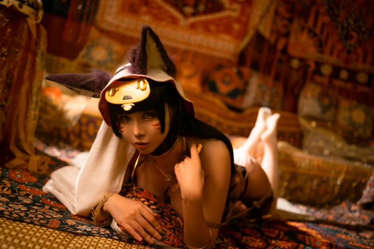 上杉绘黎落《碧蓝航线 武藏同人舞娘》主题写真：18张全套美图