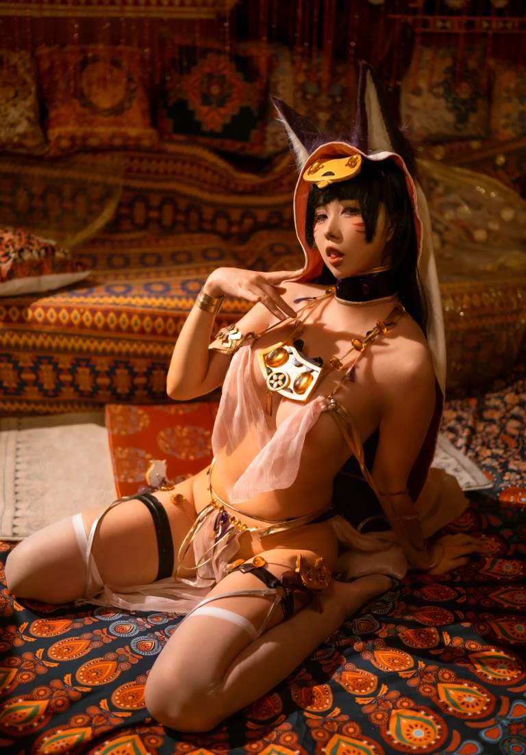 上杉绘黎落《碧蓝航线 武藏同人舞娘》主题写真：18张全套美图