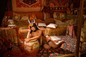上杉绘黎落《碧蓝航线 武藏同人舞娘》主题写真：18张全套美图