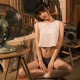 河豚抚子《抹油》主题写真：19张全套美图