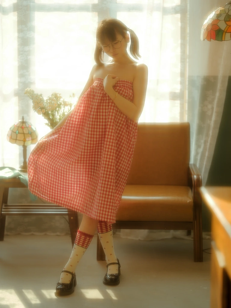 幼水铃衣《童年回忆》主题写真：20张全套美图