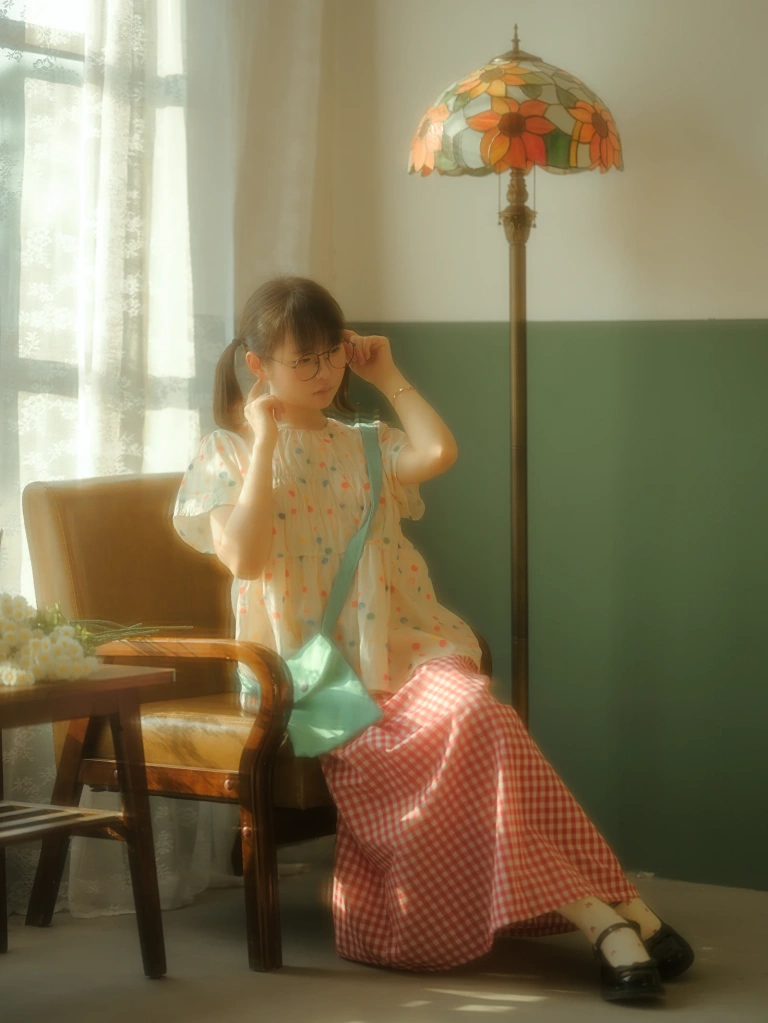 幼水铃衣《童年回忆》主题写真：20张全套美图