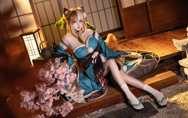 凛子酱《希娜小姐》主题写真：21张全套美图