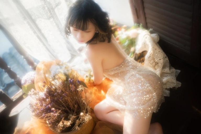 清青琴玖《窗外落霞》主题写真：23张全套美图