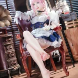 狐玖玖《崩坏三 爱莉希雅 女仆》主题写真：23张全套美图