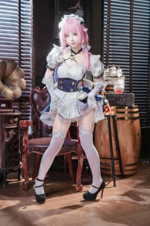 狐玖玖《崩坏三 爱莉希雅 女仆》主题写真：23张全套美图