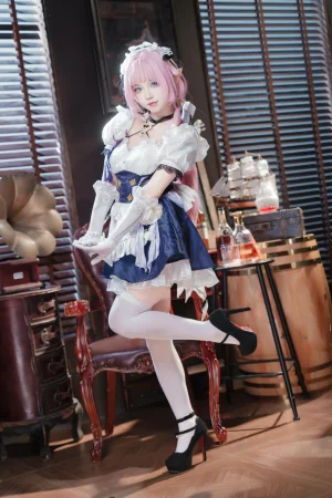 狐玖玖《崩坏三 爱莉希雅 女仆》主题写真：23张全套美图