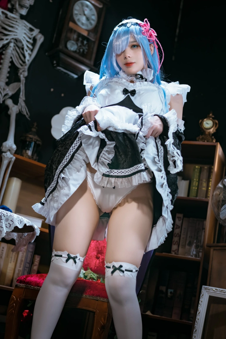 九言《雷姆》主题写真：29张全套美图