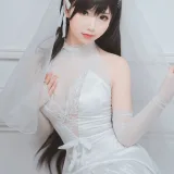 面饼仙儿《爱宕花嫁》主题写真：29张全套美图