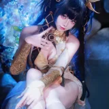 前野太太《鸣潮 尤诺》主题写真：31张全套美图