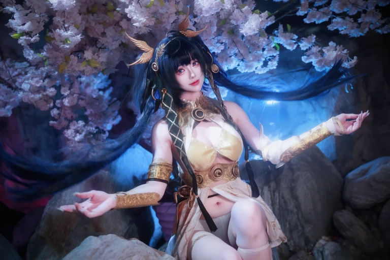 前野太太《鸣潮 尤诺》主题写真：31张全套美图