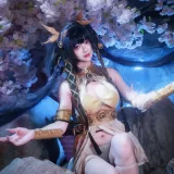 前野太太《鸣潮 尤诺》主题写真：31张全套美图