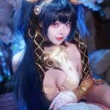 前野太太《鸣潮 尤诺》主题写真：31张全套美图