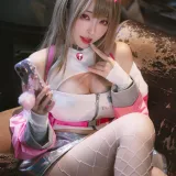 宮本桜《毒蛇》主题写真：34张全套美图