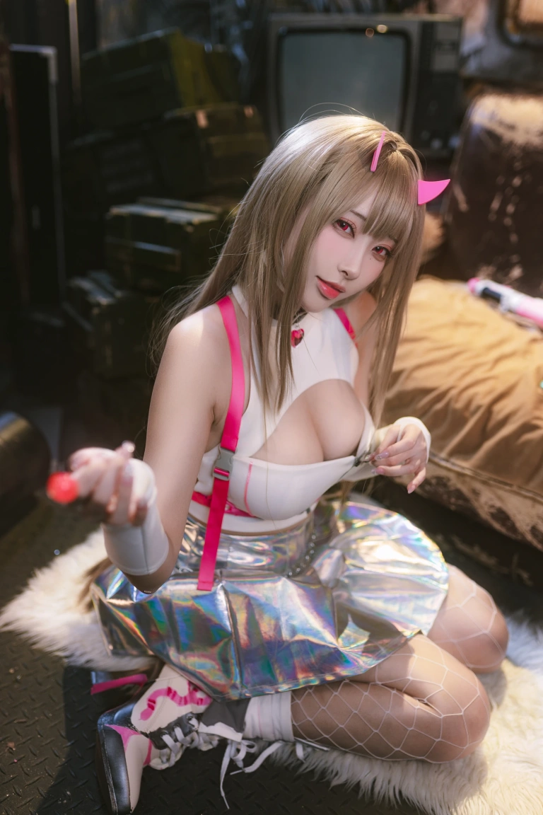 宮本桜《毒蛇》主题写真：34张全套美图